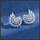 أقراط مرصعة بتصميم حلزوني من الفضة الإسترليني S925 مرصعة بالمويسانيت بتصميم أنيق