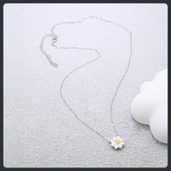 S925 Sterling Silver Moissanite Daisy Pendant Necklace Elegant Style