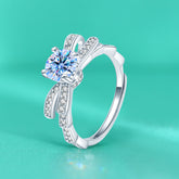 خاتم مويسانيت أنيق من الفضة الإسترليني S925 على شكل فيونكة