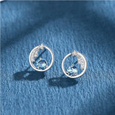 أقراط فضة عيار 925 مرصعة بالمويسانايت على شكل قمر