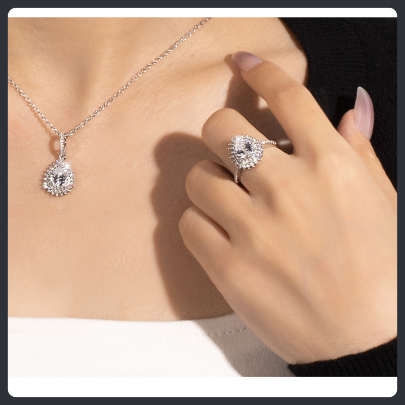 طقم مجوهرات من الفضة الإسترليني S925 مرصع بالموissanite بقصة كمثرى