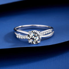 S925 Sterling Silver Classic Moissanite Crown Ring Twisted Band Design